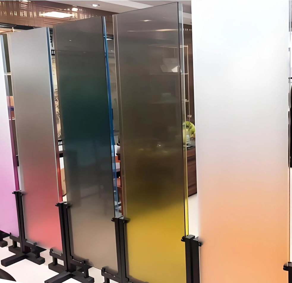 Laminated Glass with Gradient Color PVB Interlayer 