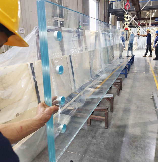  Large Size Extra Clear SGP Laminated Glass 