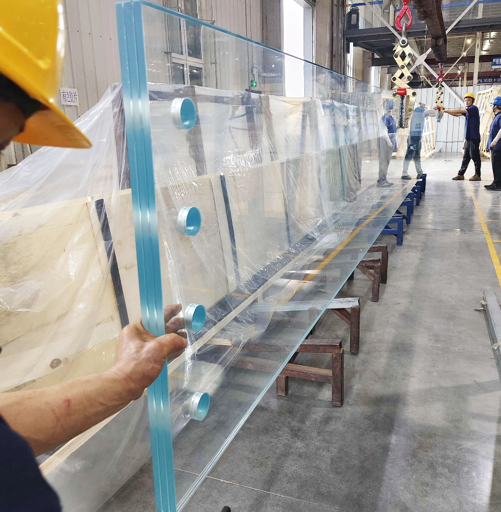  Large Size Extra Clear SGP Laminated Glass 